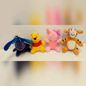 Winnie The Pooh & Friends Plush Keychain Set